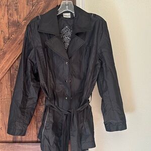 Chico's Embroidered Belted Black Lightweight Trench Jacket. Size 2-Large